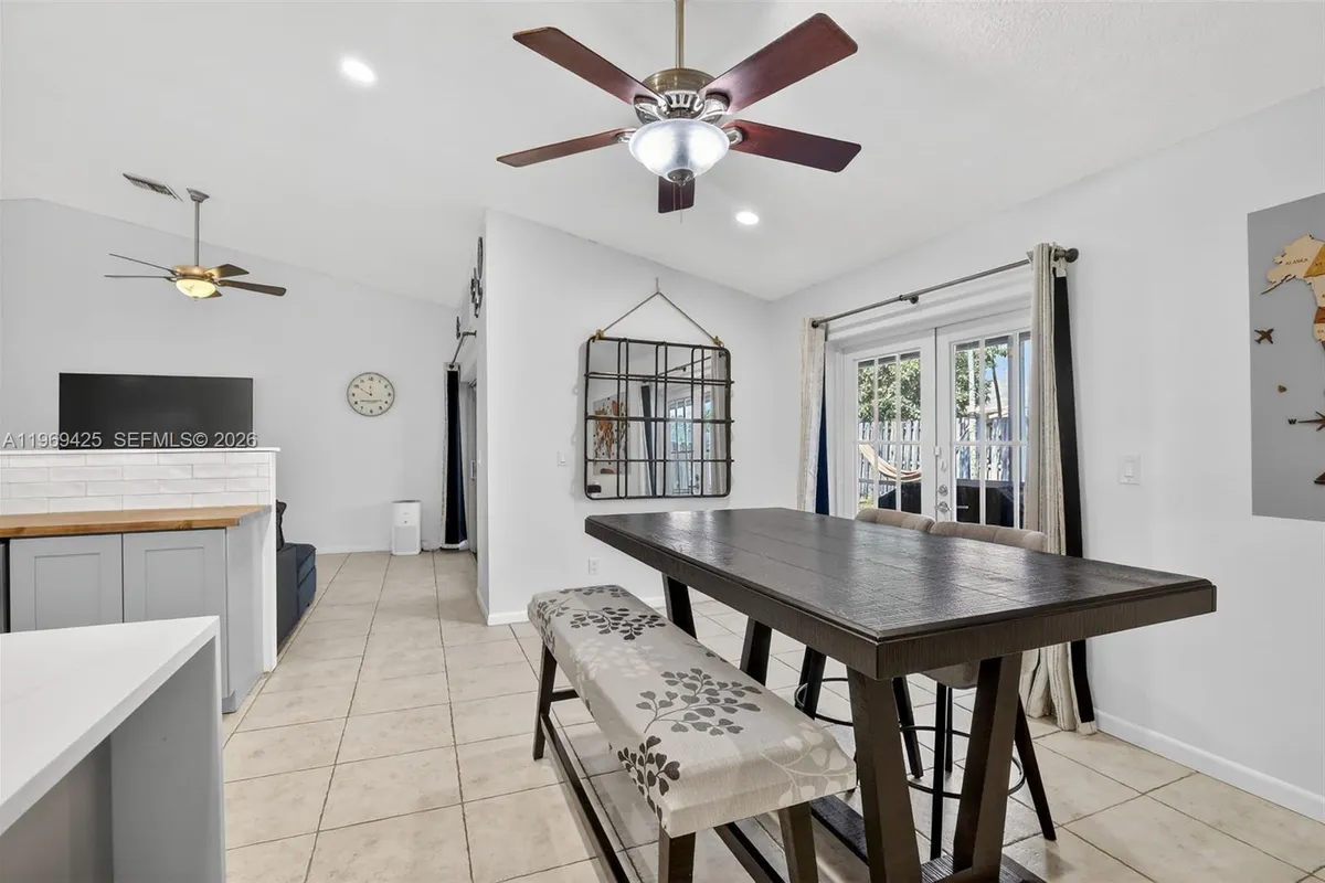 9731 NW 32nd Mnr, Sunrise FL 33351