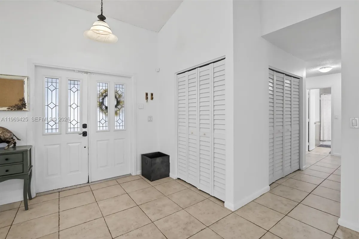 9731 NW 32nd Mnr, Sunrise FL 33351