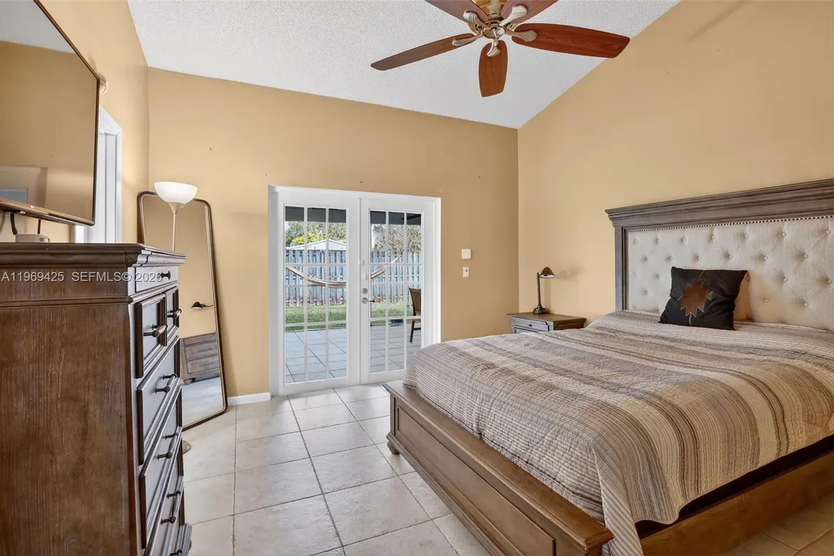 9731 NW 32nd Mnr, Sunrise FL 33351