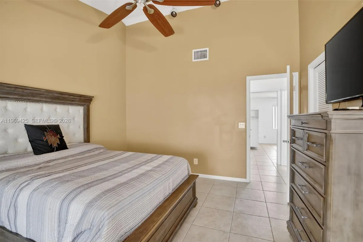 9731 NW 32nd Mnr, Sunrise FL 33351