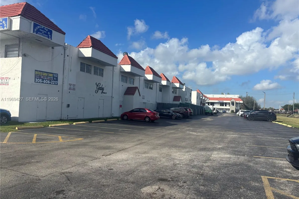 10550 NW 77th Ct # 111, Hialeah Gardens FL 33016