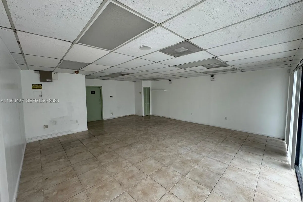 10550 NW 77th Ct # 111, Hialeah Gardens FL 33016