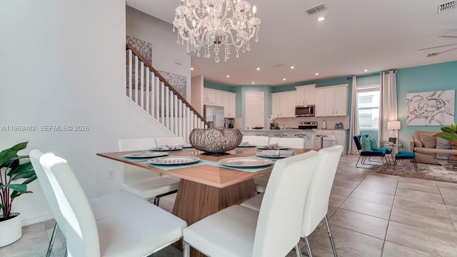 7 bedroom 6 bath for sale at 8911 Caroline Bay Court, Kissimmee FL 34747