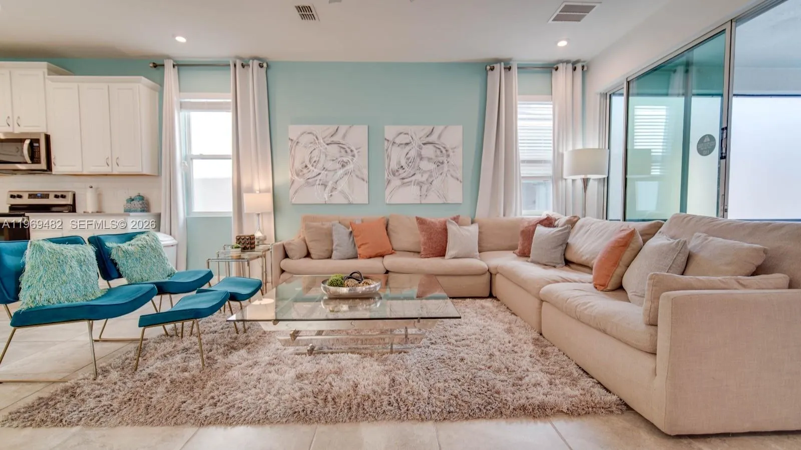 8911 Caroline Bay Court, Kissimmee FL 34747