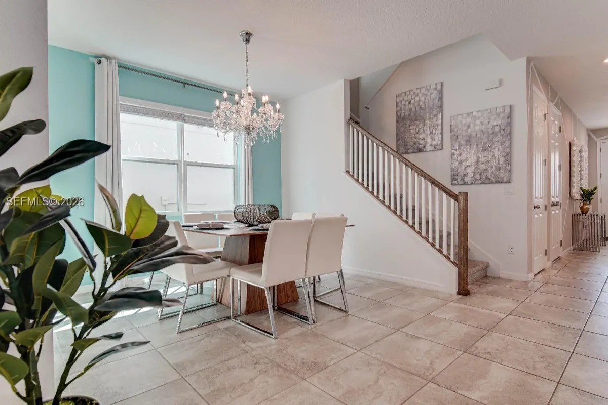 8911 Caroline Bay Court, Kissimmee FL 34747