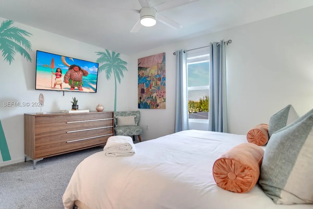 8911 Caroline Bay Court, Kissimmee FL 34747