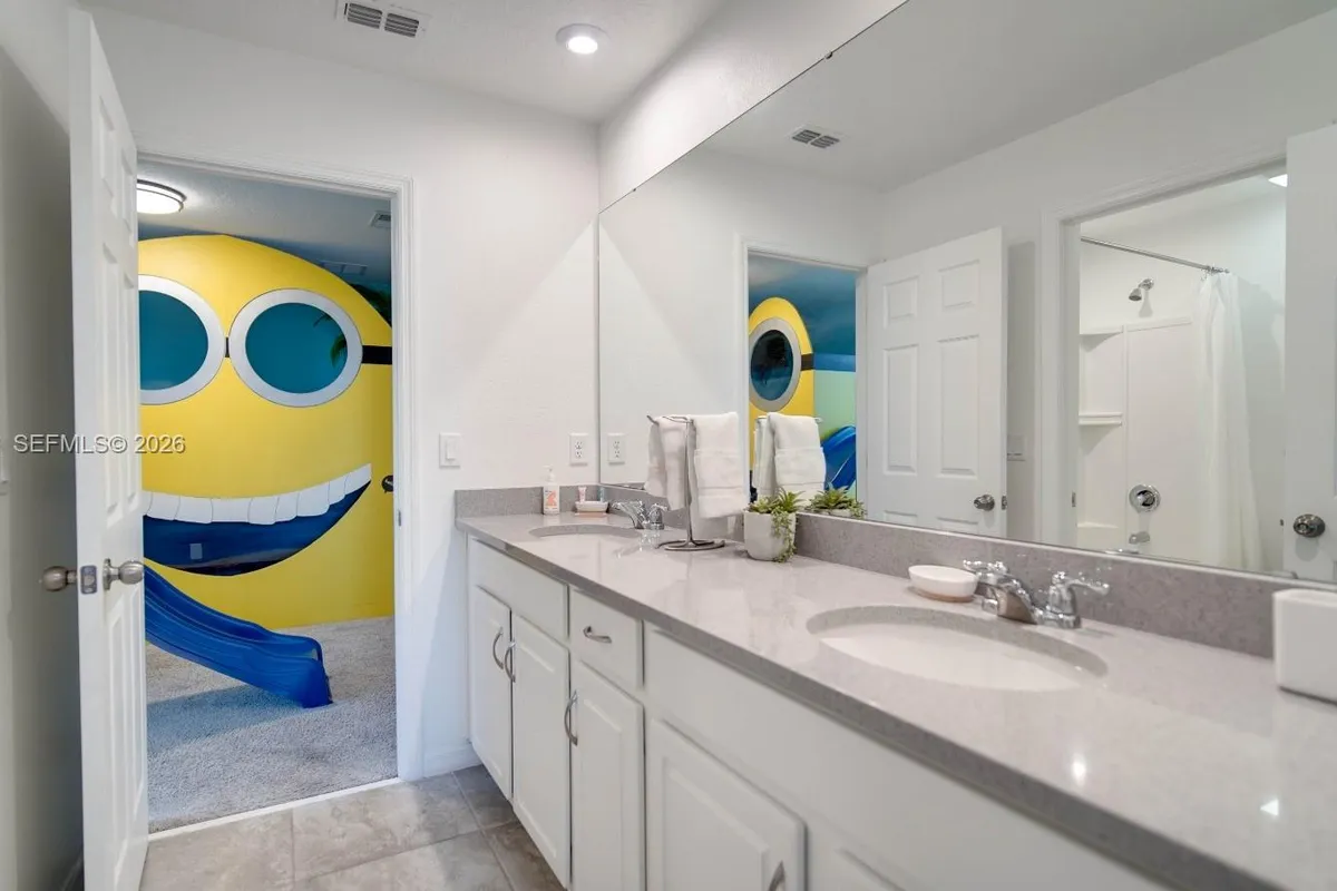 8911 Caroline Bay Court, Kissimmee FL 34747