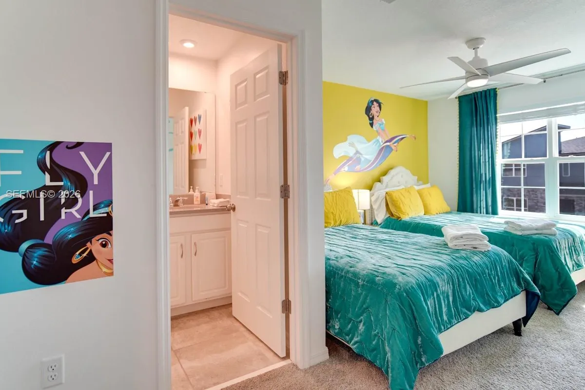 8911 Caroline Bay Court, Kissimmee FL 34747