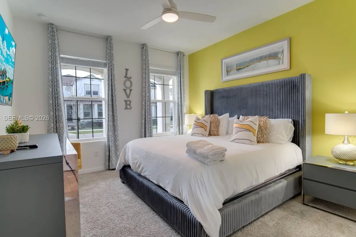 8911 Caroline Bay Court, Kissimmee FL 34747