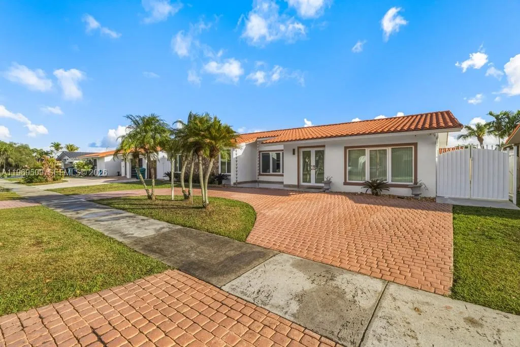 13170 SW 20th St, Miami FL 33175