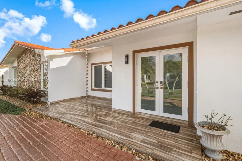 13170 SW 20th St, Miami FL 33175