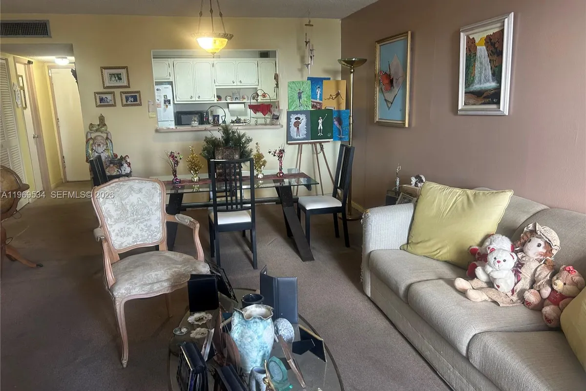 7118 Bonita Dr # 704, Miami Beach FL 33141