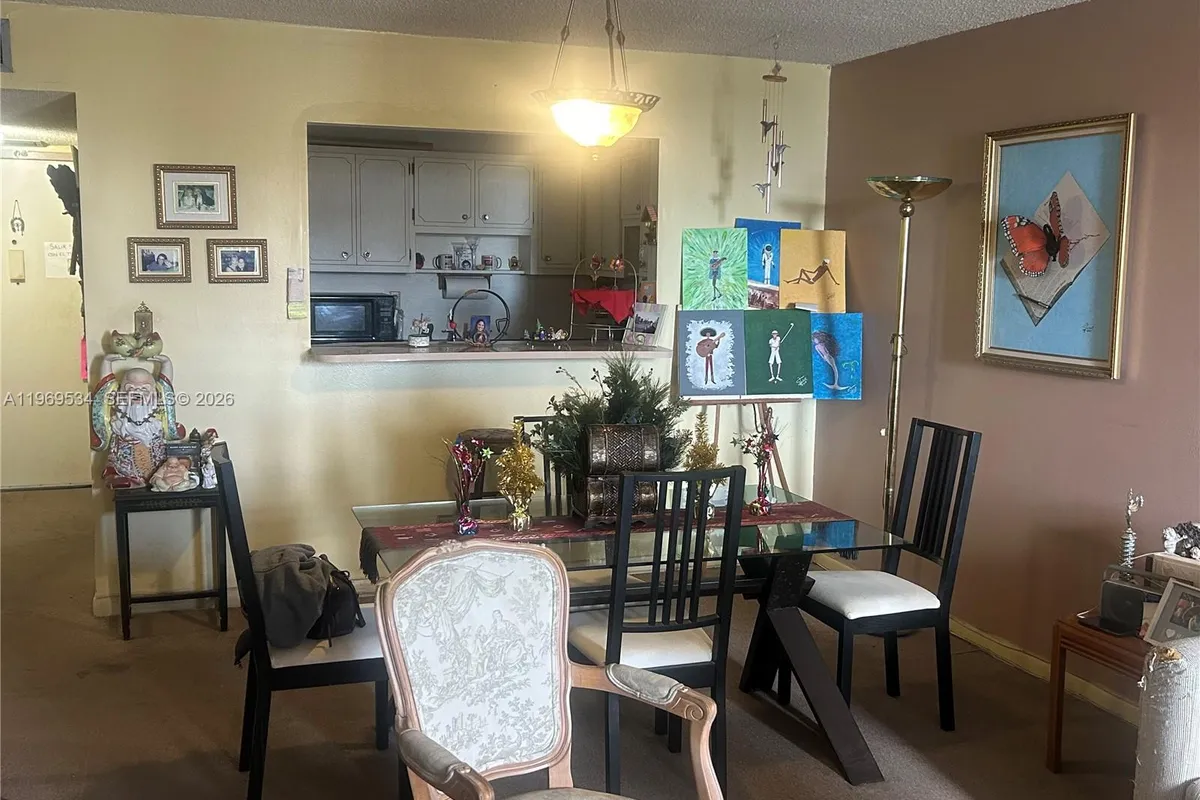 7118 Bonita Dr # 704, Miami Beach FL 33141