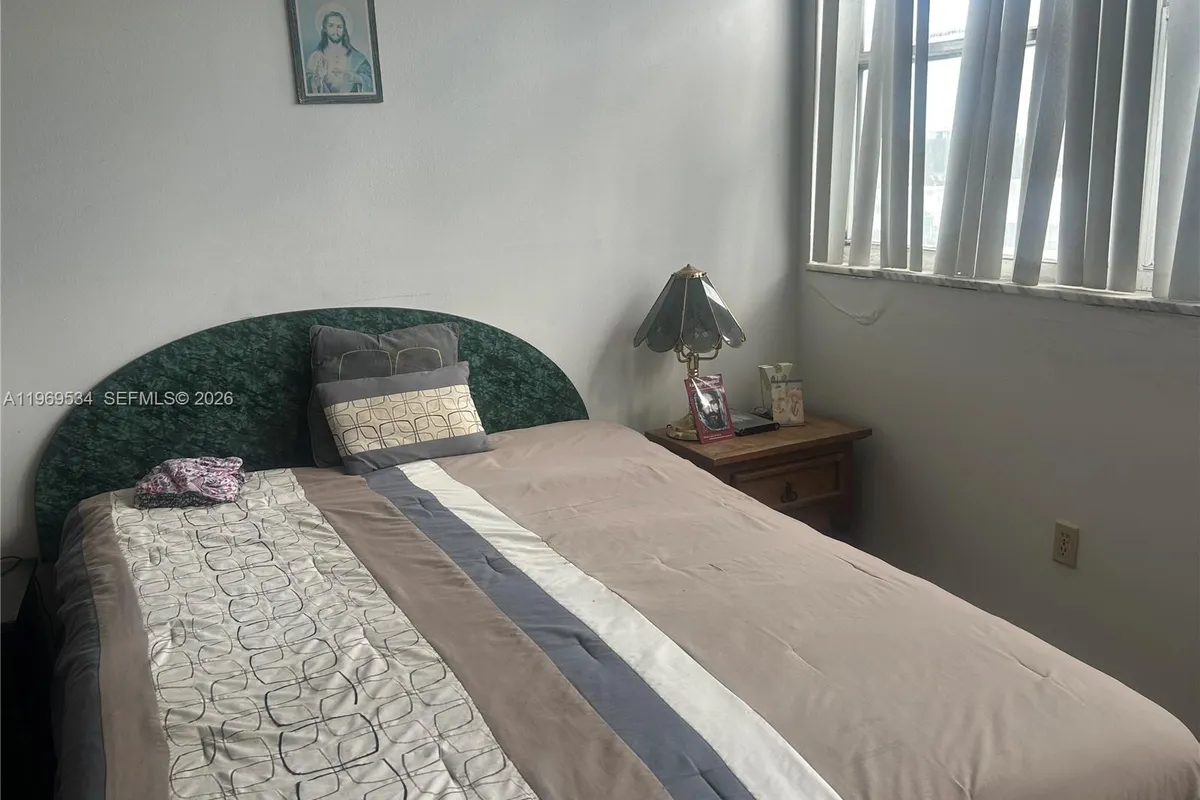 7118 Bonita Dr # 704, Miami Beach FL 33141