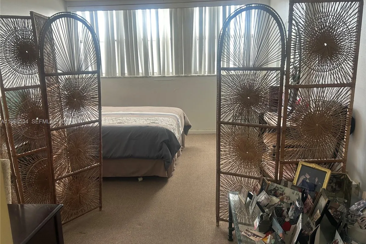 7118 Bonita Dr # 704, Miami Beach FL 33141