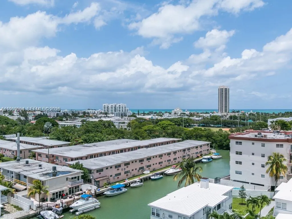 7118 Bonita Dr # 704, Miami Beach FL 33141