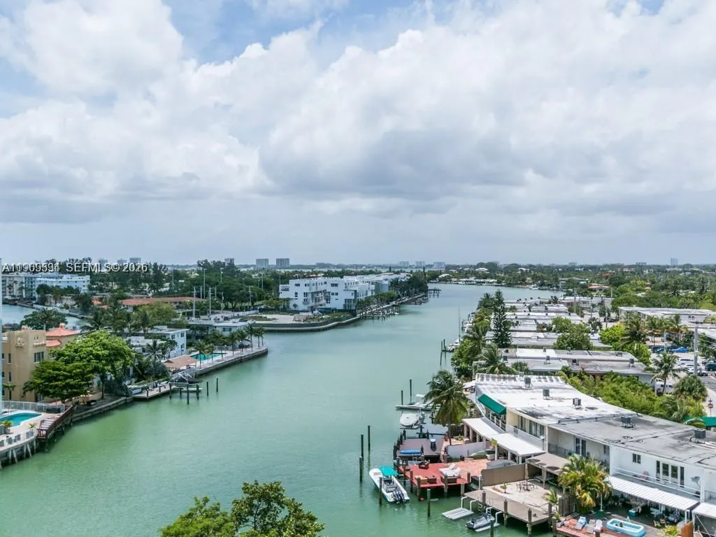 7118 Bonita Dr # 704, Miami Beach FL 33141