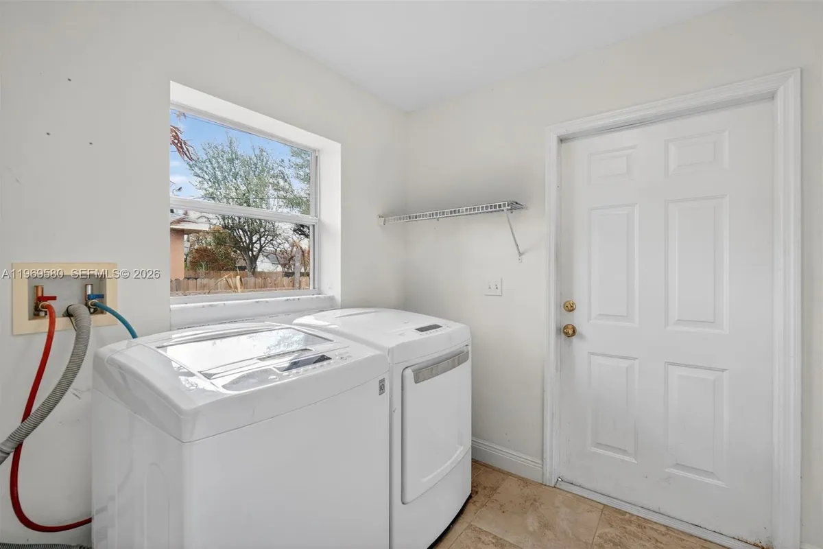 6762 NW Daffodil Ln, Port St. Lucie FL 34983