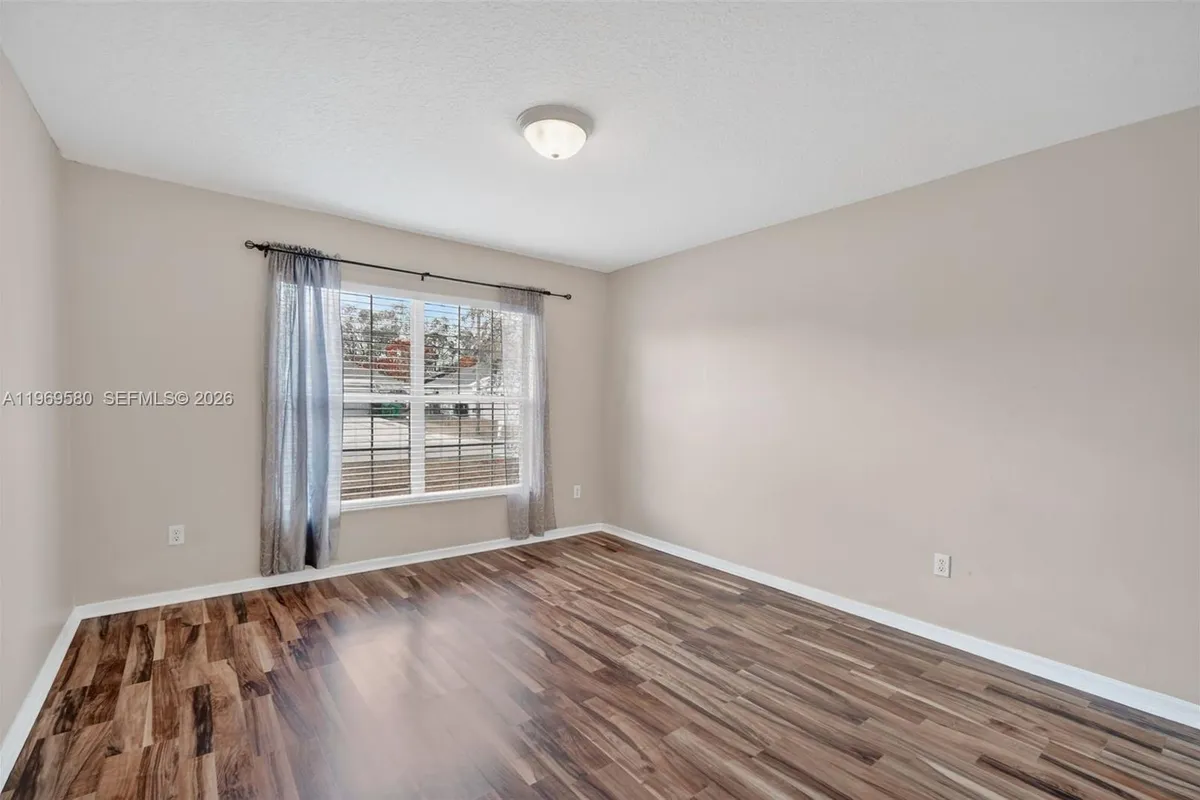 6762 NW Daffodil Ln, Port St. Lucie FL 34983