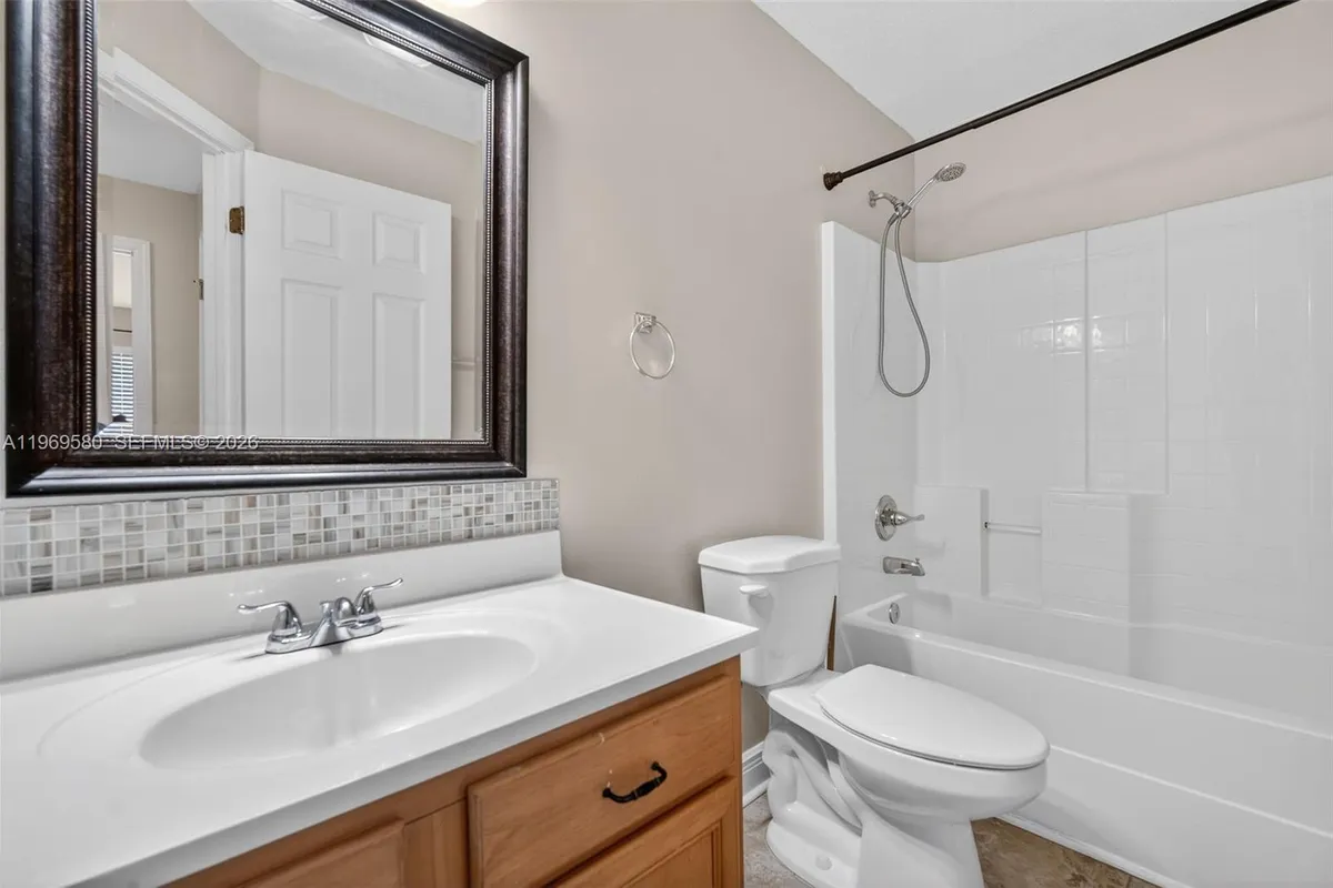 6762 NW Daffodil Ln, Port St. Lucie FL 34983