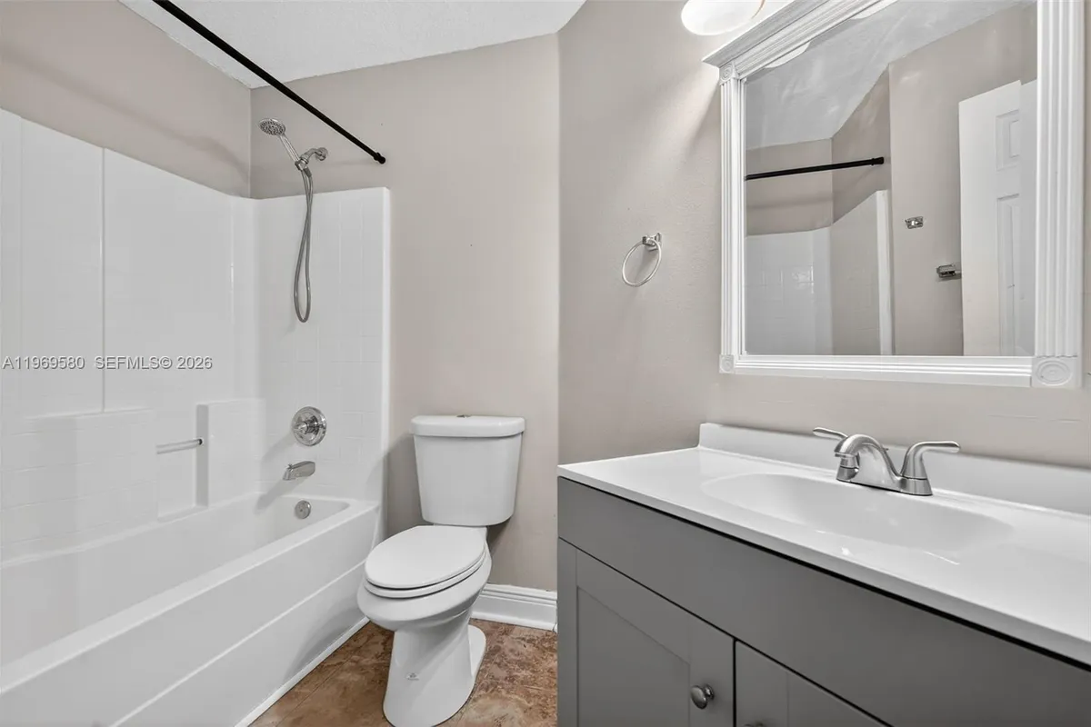 6762 NW Daffodil Ln, Port St. Lucie FL 34983