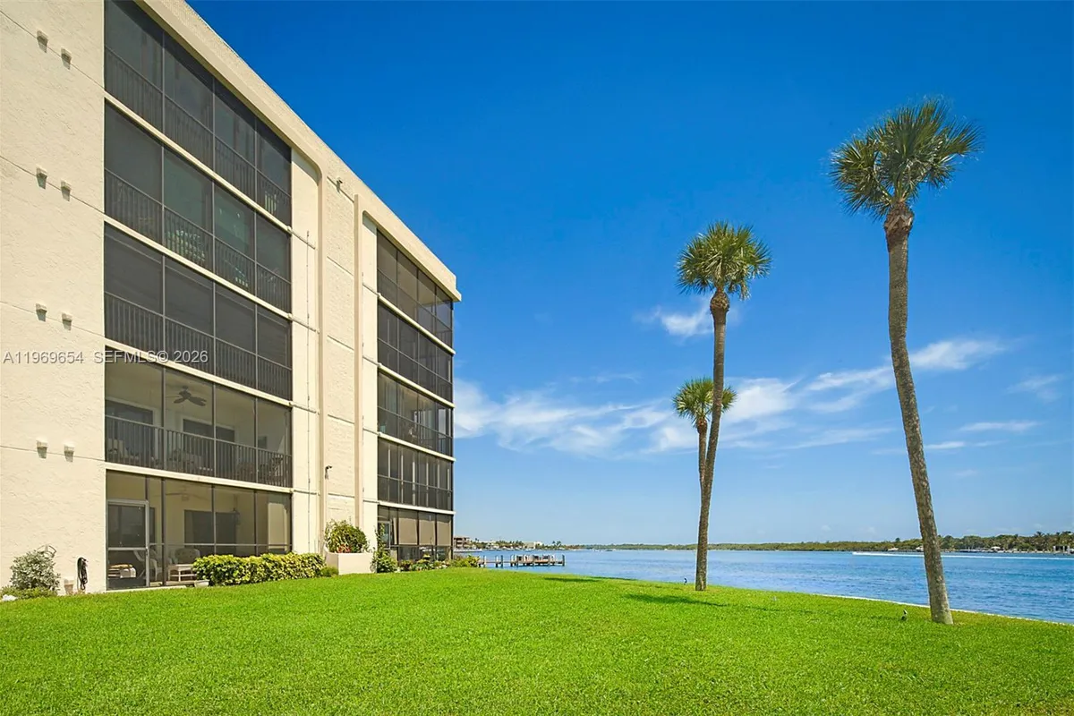 100 Intracoastal Pl # 102, Jupiter FL 33469