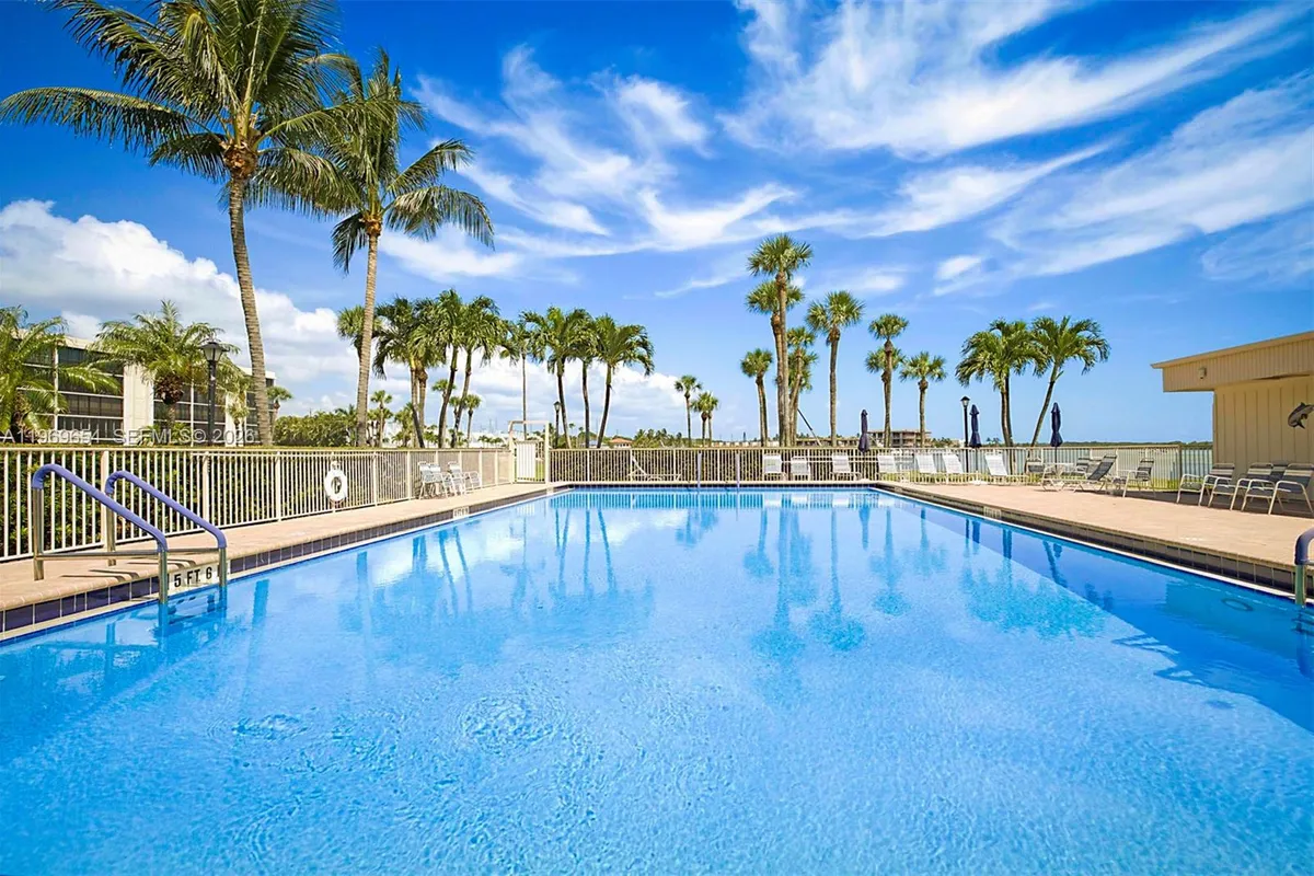 100 Intracoastal Pl # 102, Jupiter FL 33469