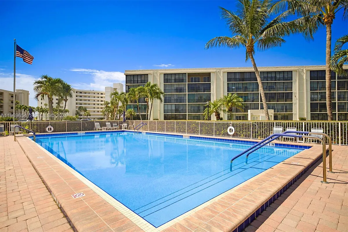 100 Intracoastal Pl # 102, Jupiter FL 33469