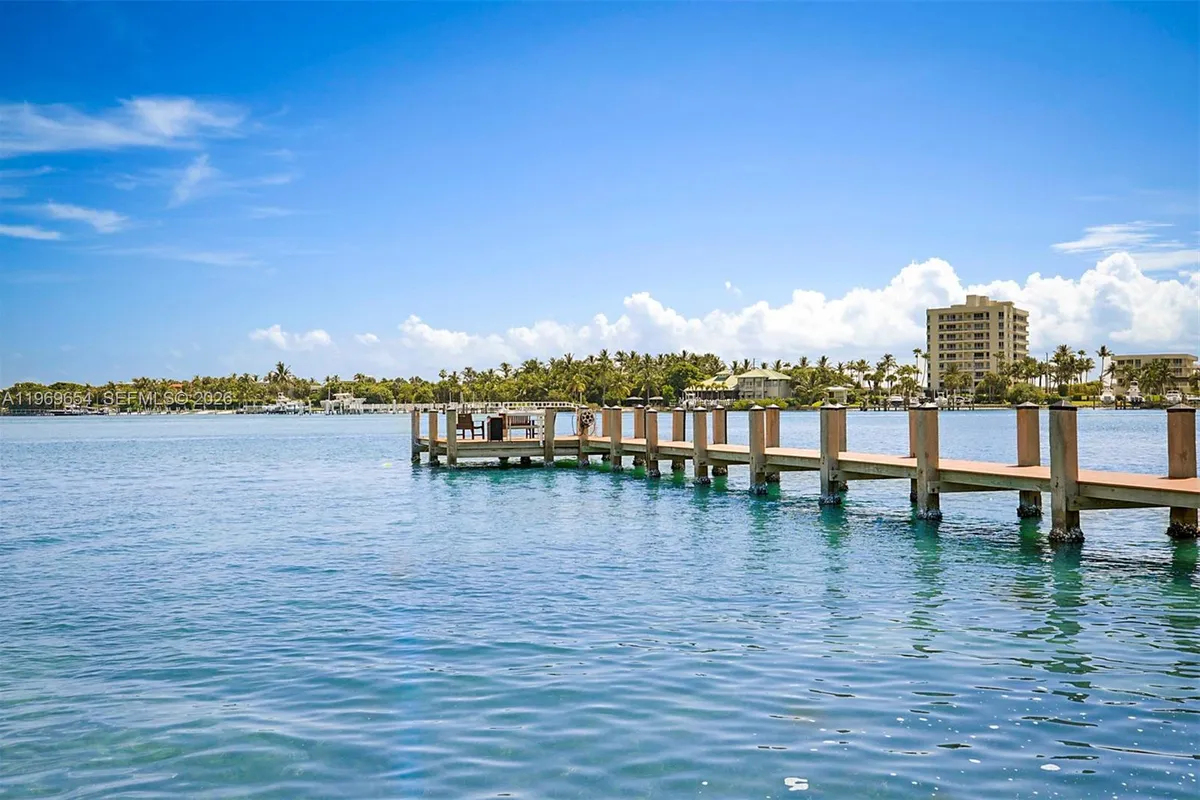 100 Intracoastal Pl # 102, Jupiter FL 33469