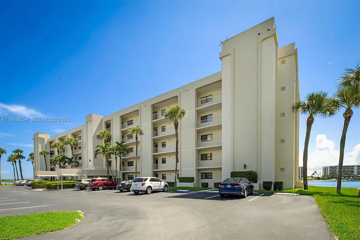 100 Intracoastal Pl # 102, Jupiter FL 33469