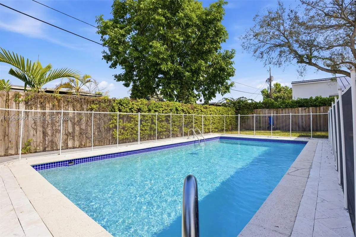 5851 SW 15th St, West Miami FL 33144