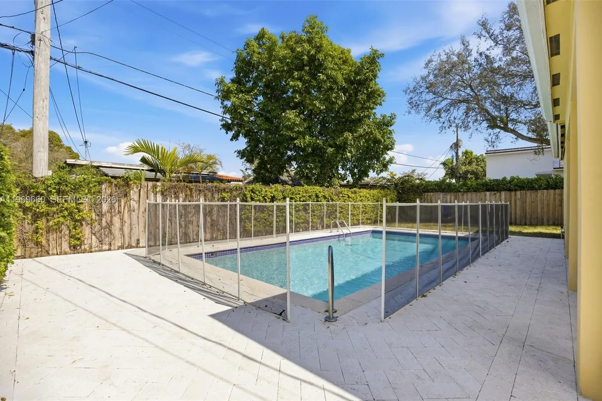 5851 SW 15th St, West Miami FL 33144