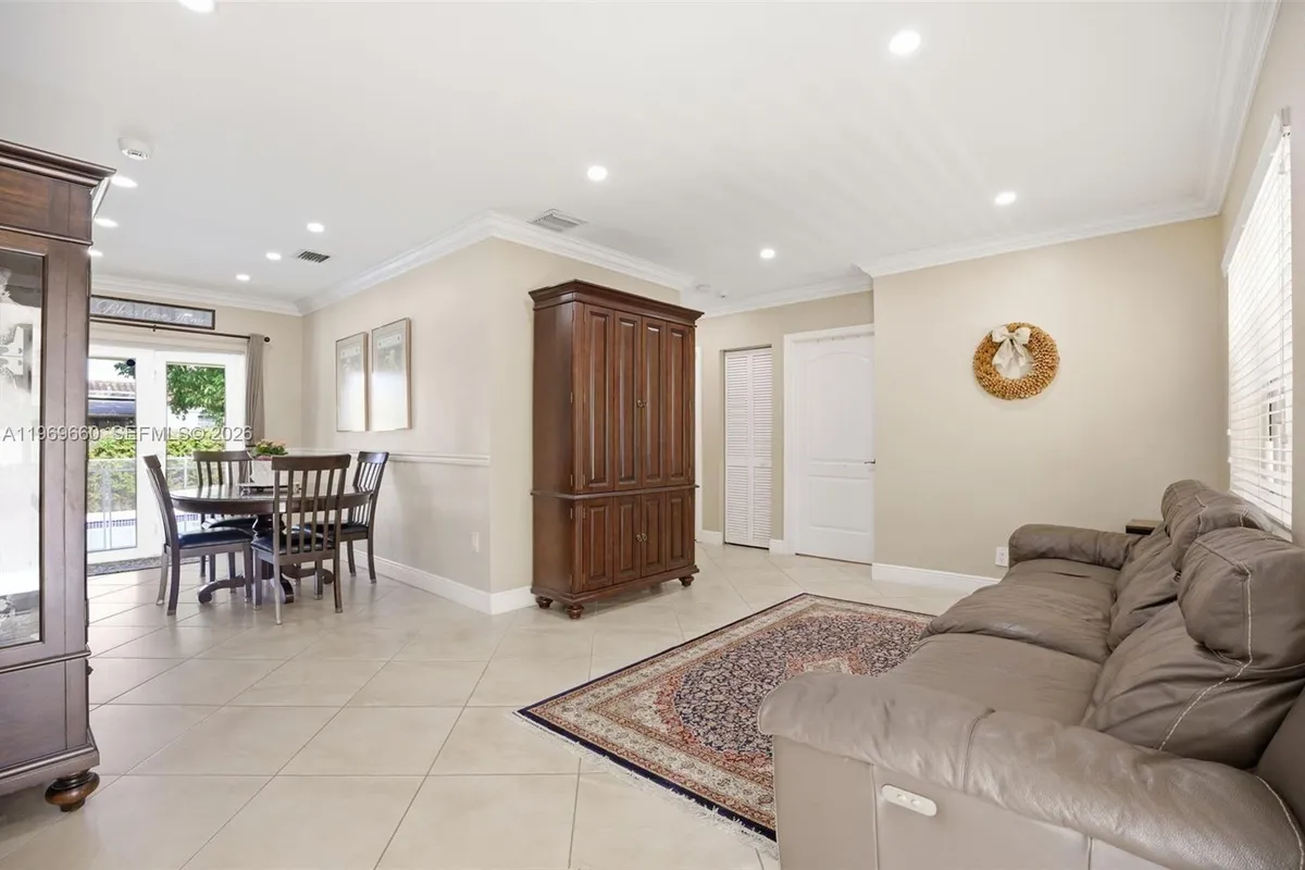 5851 SW 15th St, West Miami FL 33144