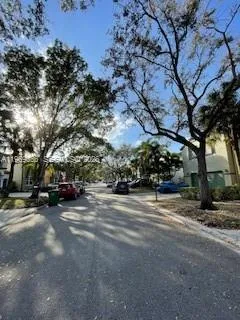 11712 SW 1st St, Coral Springs FL 33071