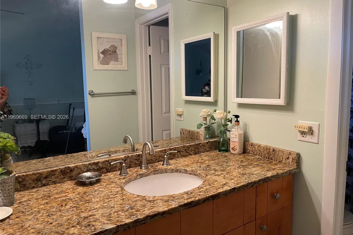 3699 N Carambola Cir N # 2837, Coconut Creek FL 33066