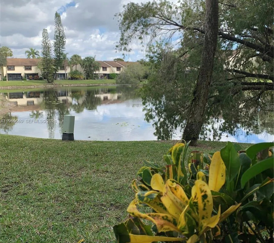 3699 N Carambola Cir N # 2837, Coconut Creek FL 33066