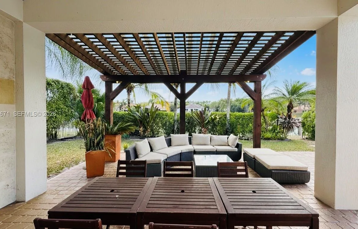 12486 World Cup Ln, Wellington FL 33414