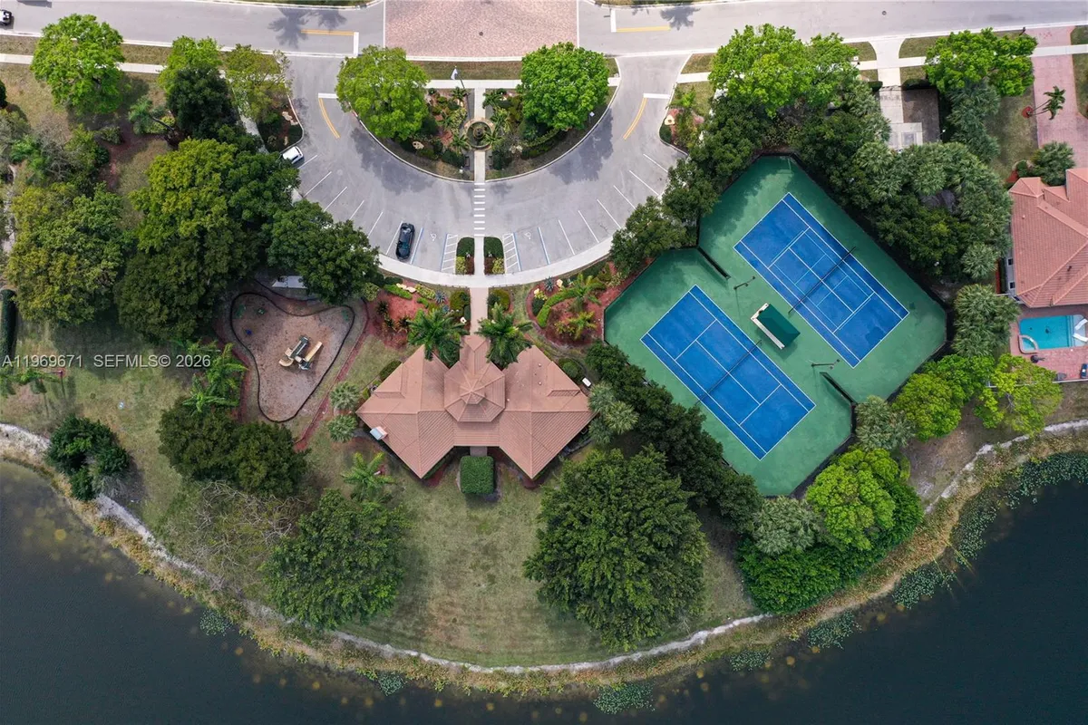 12486 World Cup Ln, Wellington FL 33414