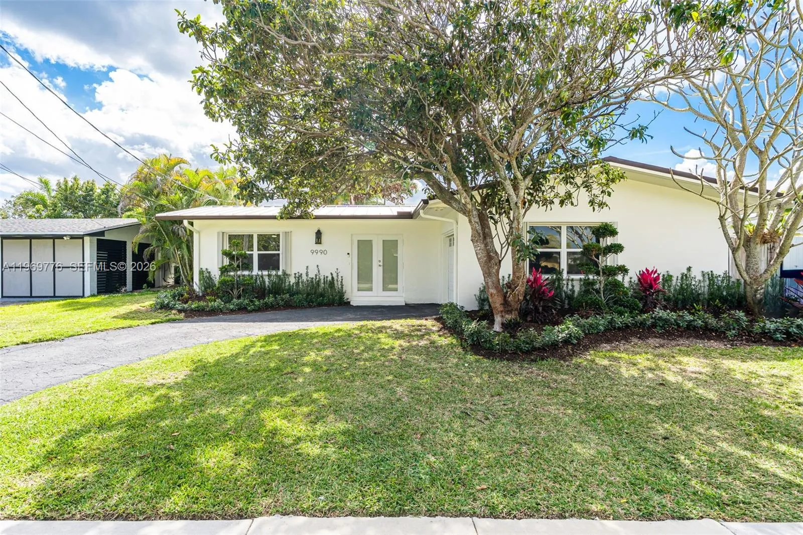 9990 Broad Channel Dr, Cutler Bay FL 33157