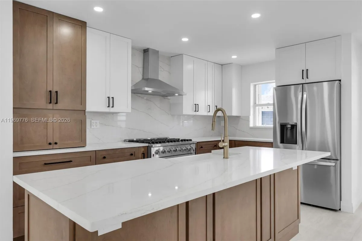 9990 Broad Channel Dr, Cutler Bay FL 33157