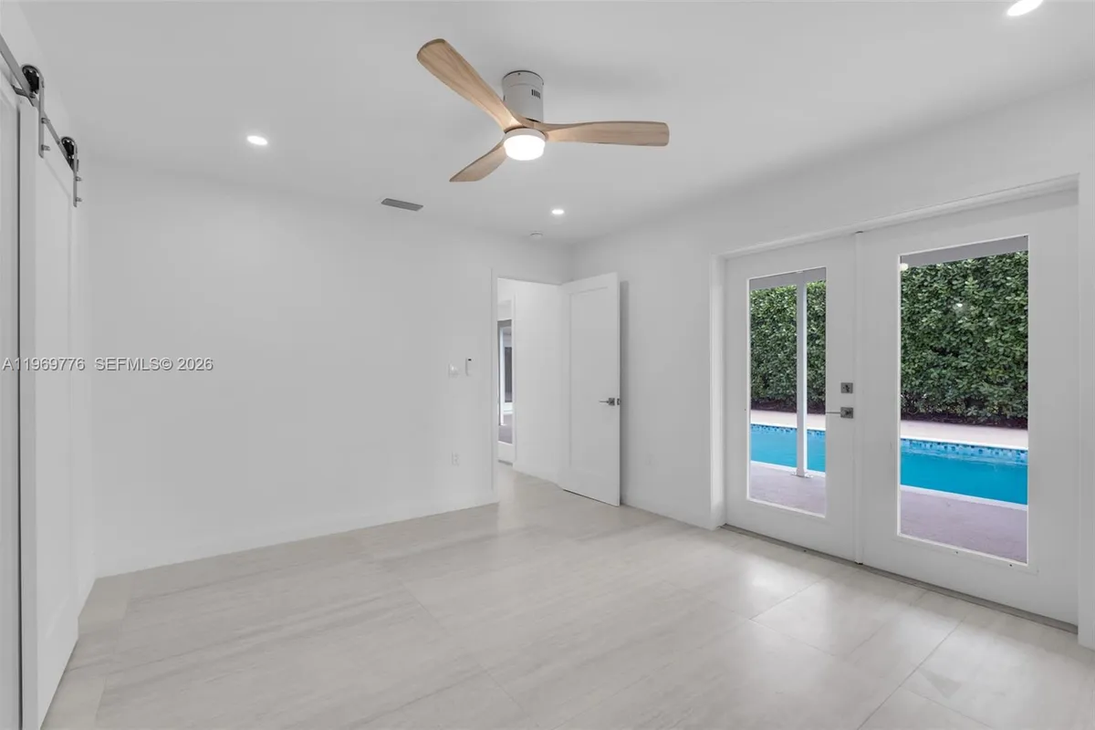 9990 Broad Channel Dr, Cutler Bay FL 33157