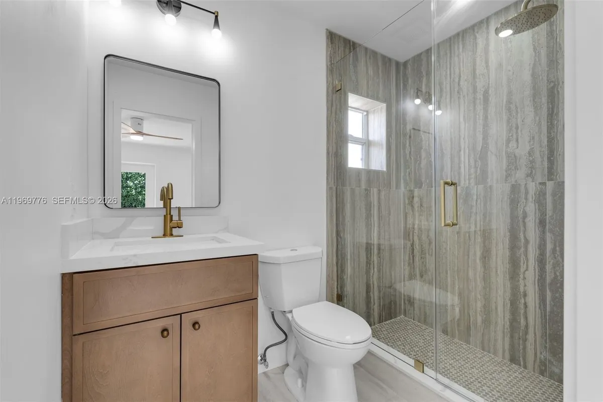 9990 Broad Channel Dr, Cutler Bay FL 33157