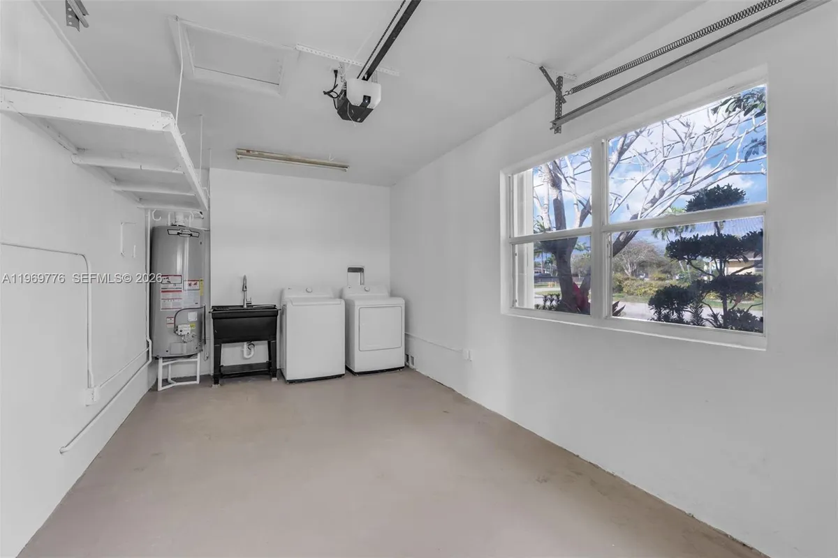 9990 Broad Channel Dr, Cutler Bay FL 33157