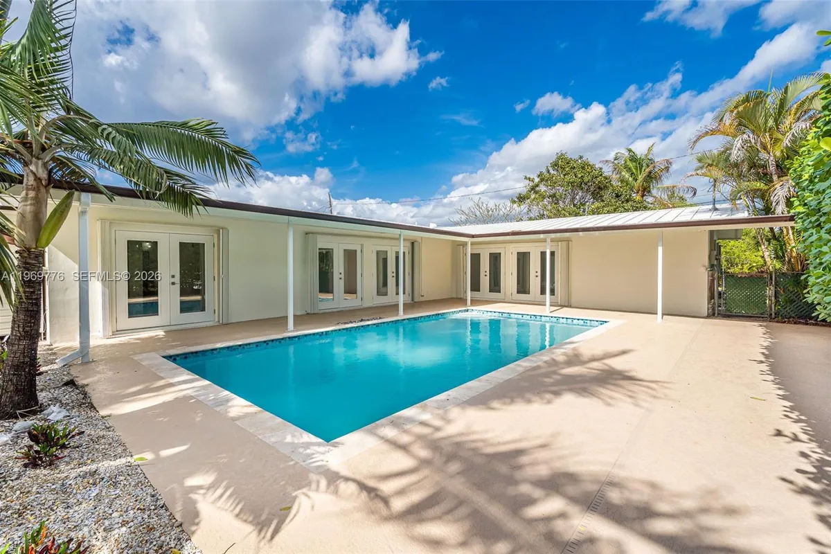 9990 Broad Channel Dr, Cutler Bay FL 33157