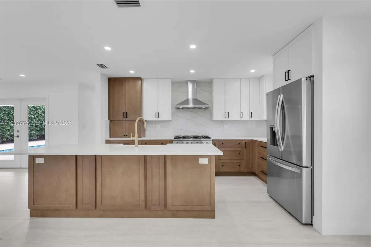 9990 Broad Channel Dr, Cutler Bay FL 33157