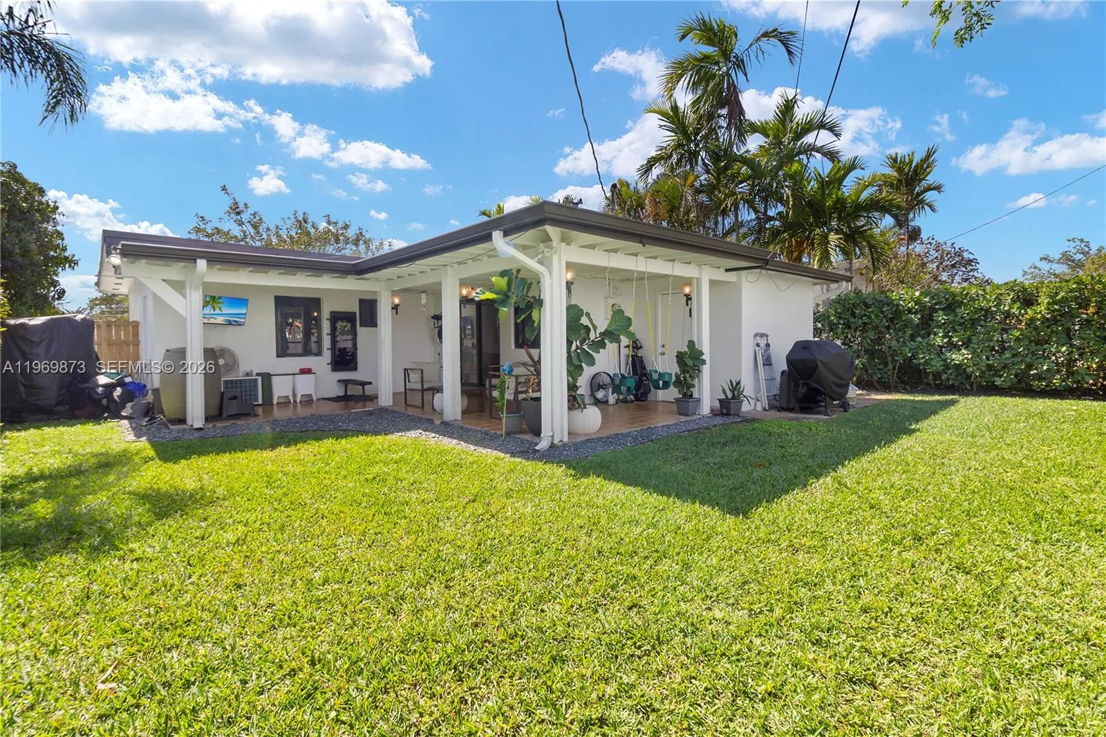 6315 SW 42nd St, South Miami FL 33155