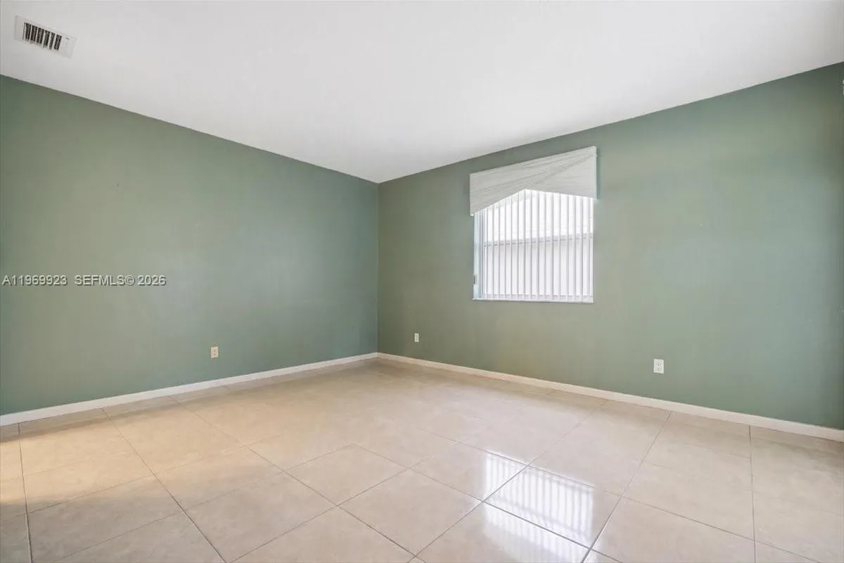 15431 SW 171st St, Miami FL 33187