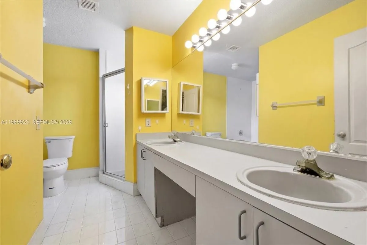 15431 SW 171st St, Miami FL 33187