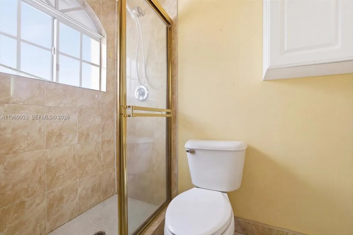 15431 SW 171st St, Miami FL 33187