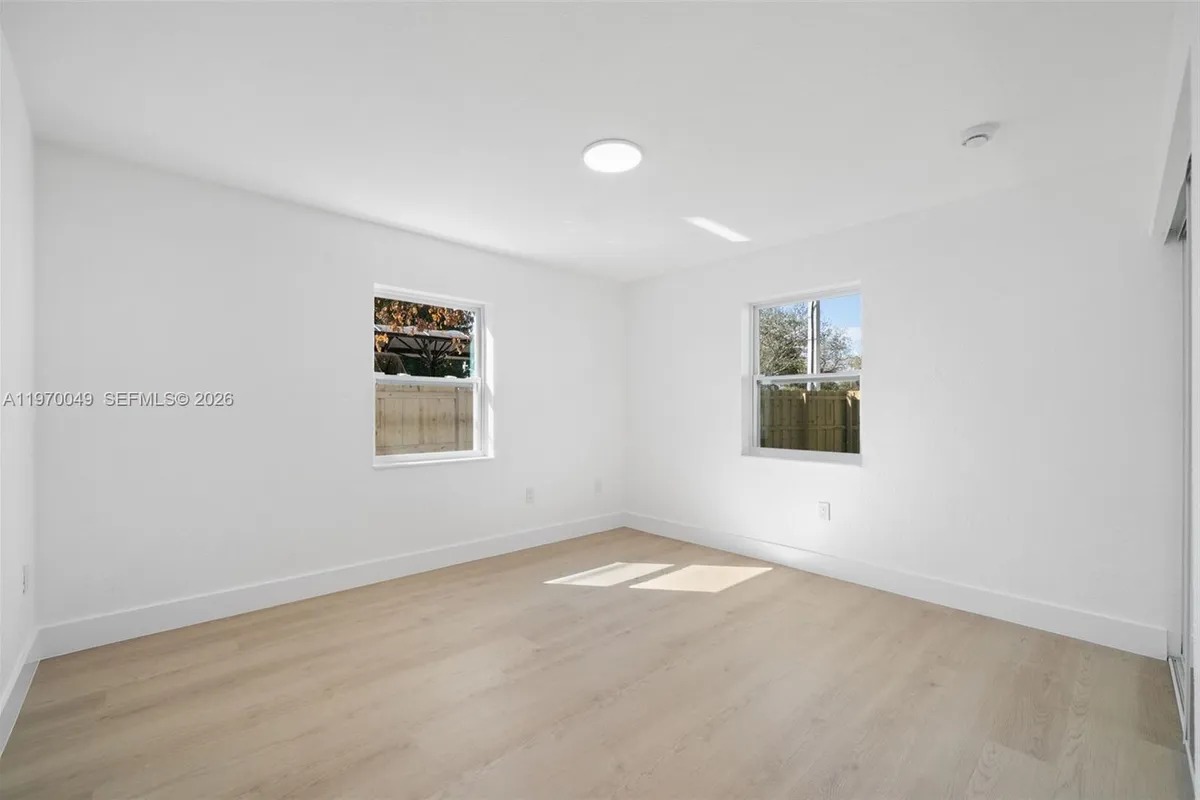 2241 Hope St, Hollywood FL 33020